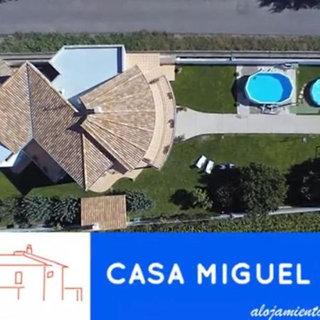 Casa Miguel Y Sally Villanueva de Las Manzanas Exterior foto
