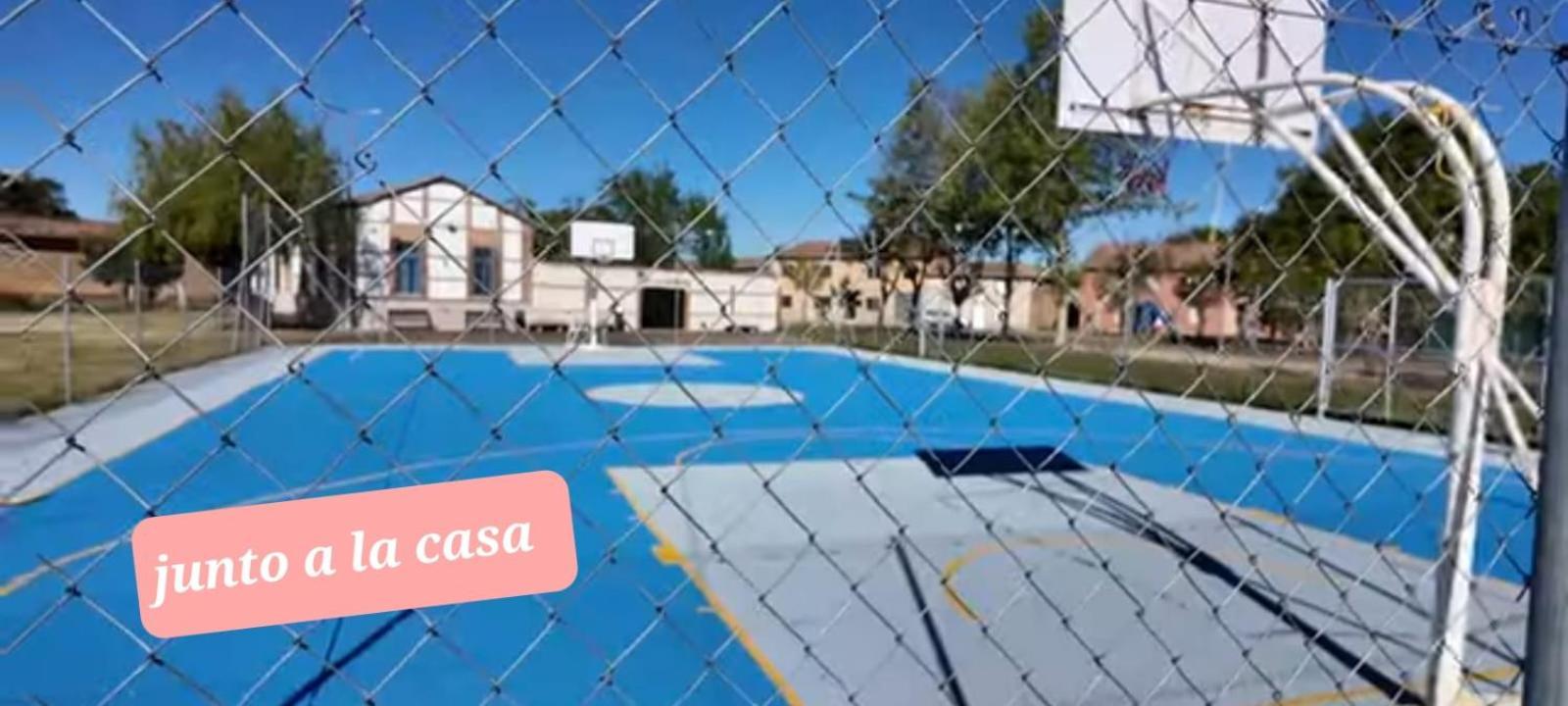 Casa Miguel Y Sally Villanueva de Las Manzanas Exterior foto