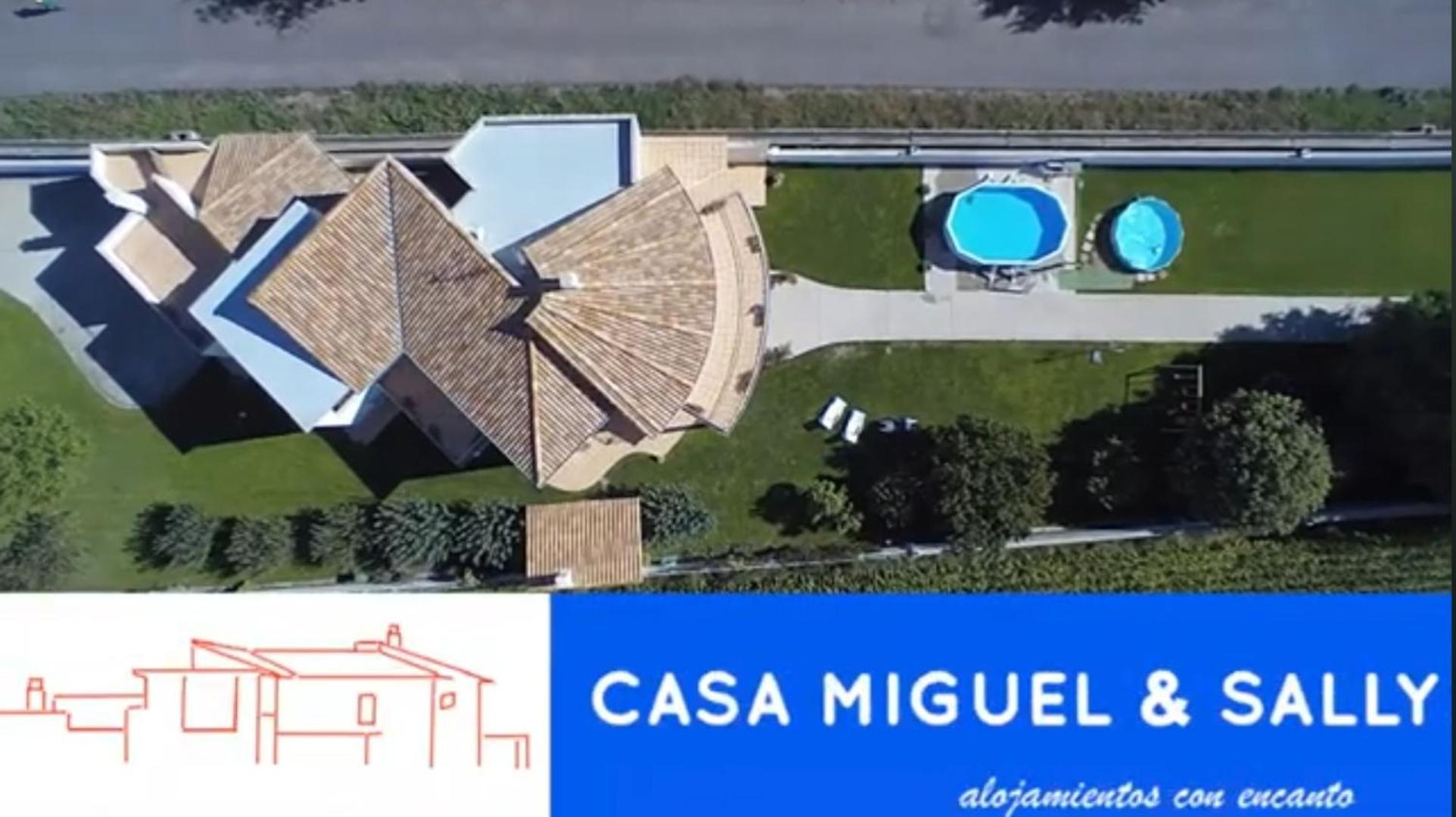 Casa Miguel Y Sally Villanueva de Las Manzanas Exterior foto